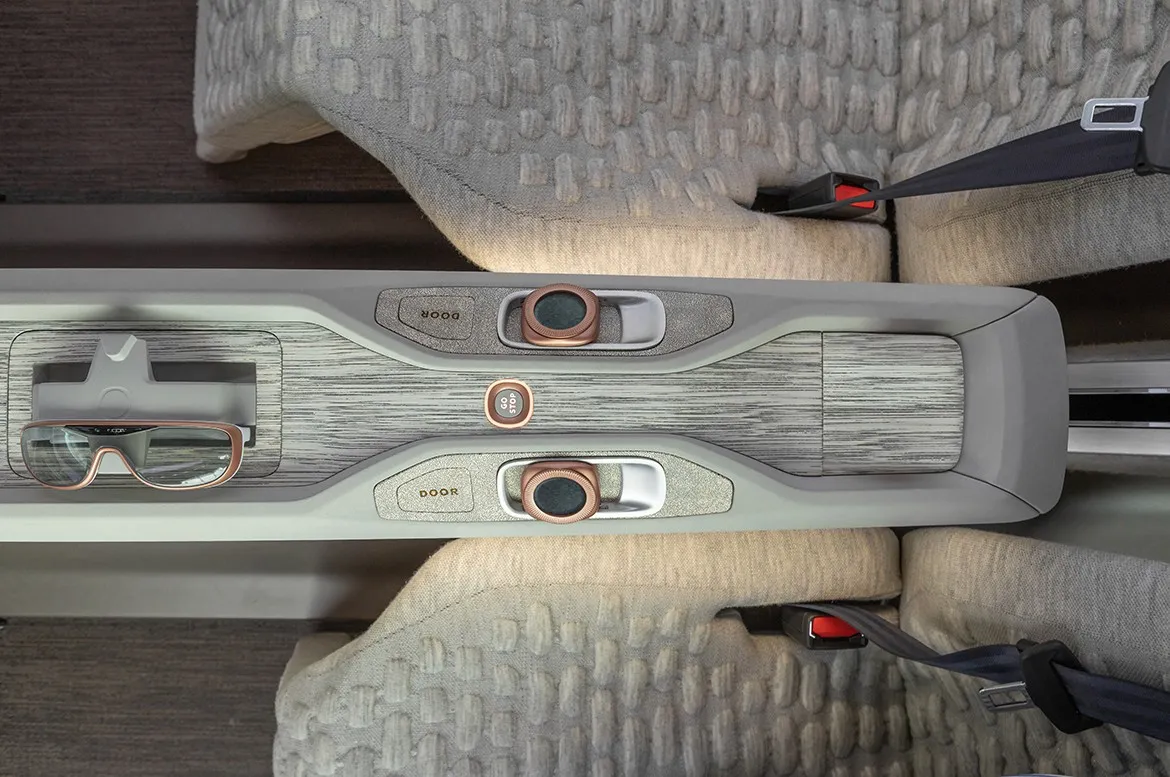 Close-up of the floating dashboard and embedded controls